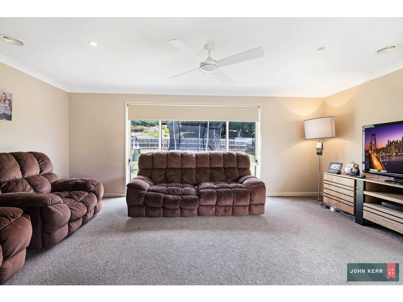 17 Fernlea Close, Trafalgar VIC 3824