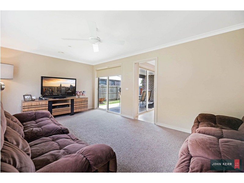 17 Fernlea Close, Trafalgar VIC 3824