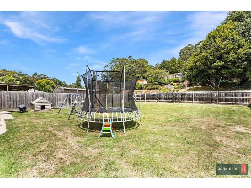 17 Fernlea Close, Trafalgar VIC 3824