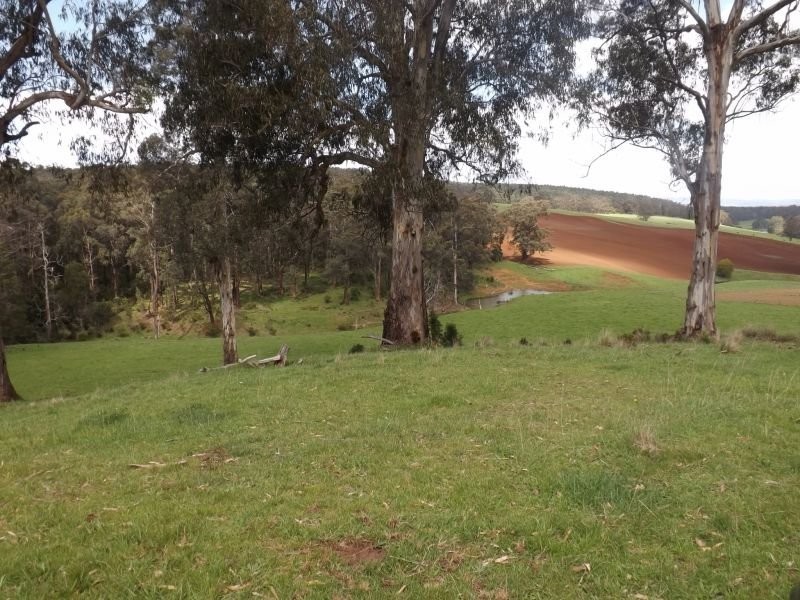 99 McDonalds Track, Narracan VIC 3824