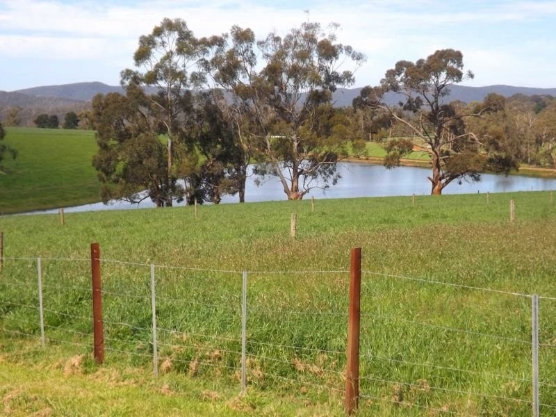 2164 Willow Grove Road, Hill End VIC 3825