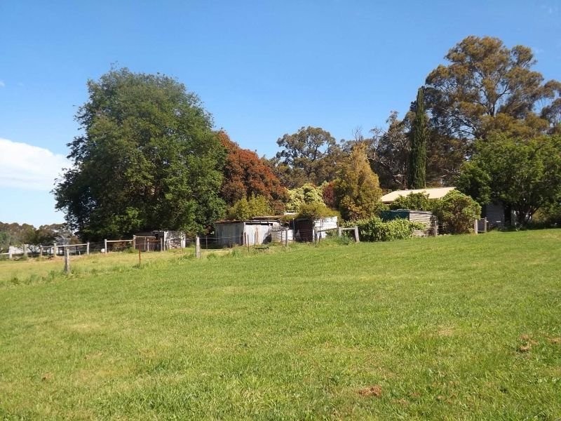 2164 Willow Grove Road, Hill End VIC 3825