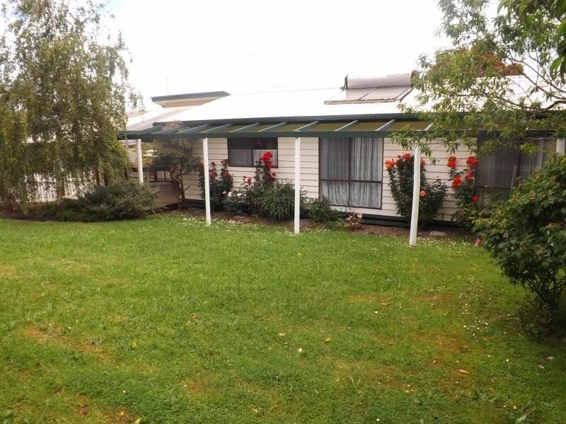 25 Tooronga Road, Willow Grove VIC 3825