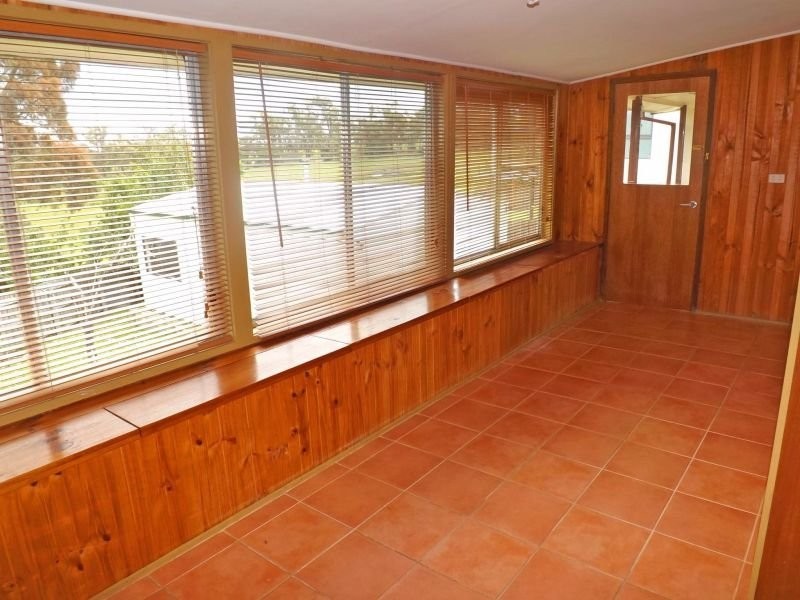 25 Tooronga Road, Willow Grove VIC 3825