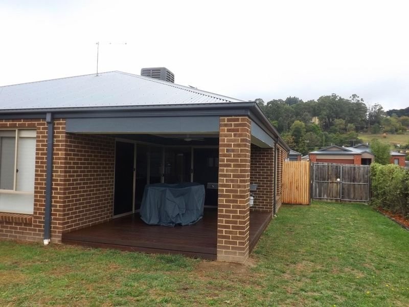 70 Vincent Boulevard, Trafalgar VIC 3824