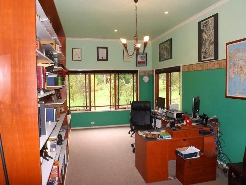 1195 Coalville Road, Narracan VIC 3824