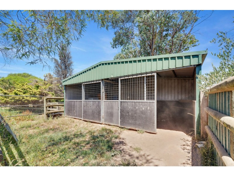 105 Ten Mile Road, Yarragon VIC 3823