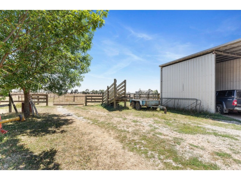 105 Ten Mile Road, Yarragon VIC 3823