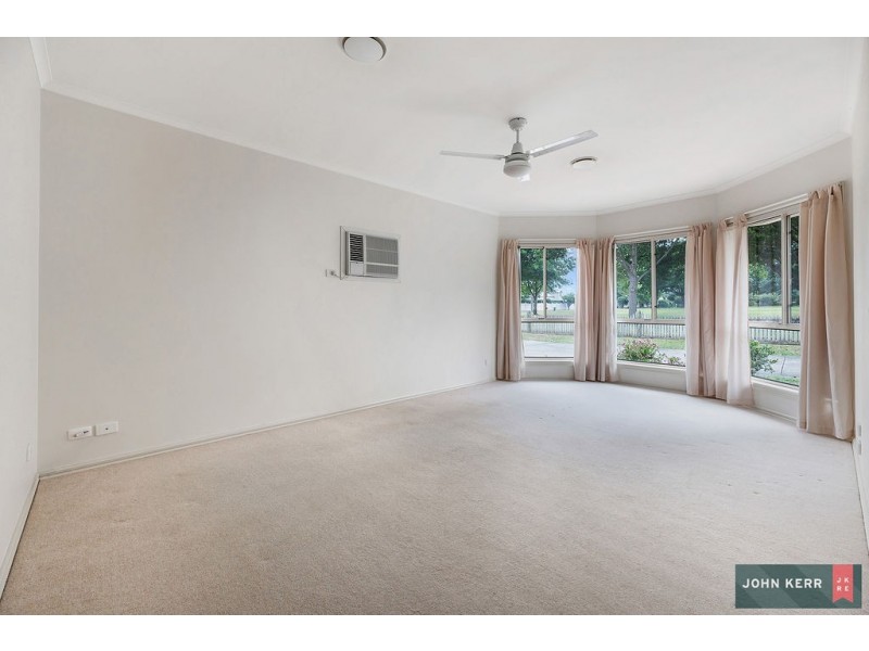 2/22 Holland Court, Trafalgar VIC 3824