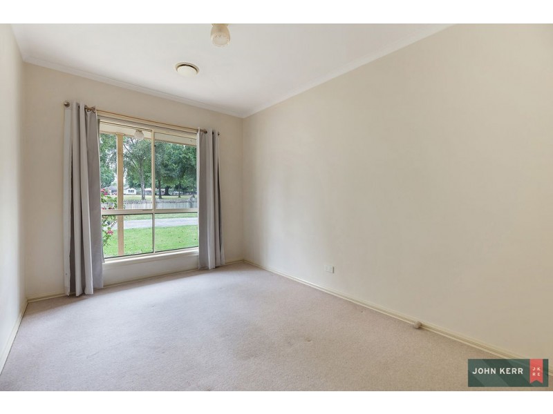 2/22 Holland Court, Trafalgar VIC 3824
