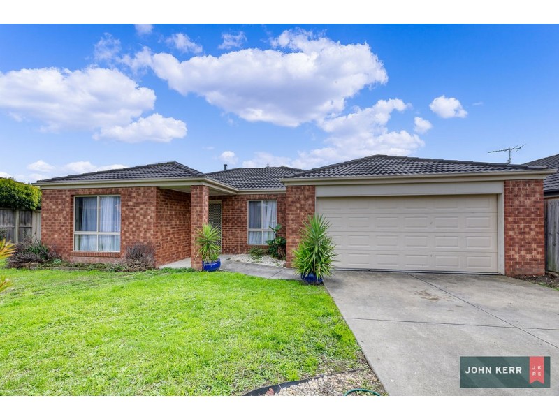 29 Vincent Blvd, Trafalgar VIC 3824