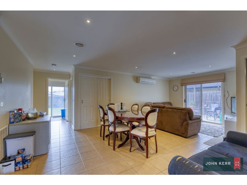 29 Vincent Blvd, Trafalgar VIC 3824