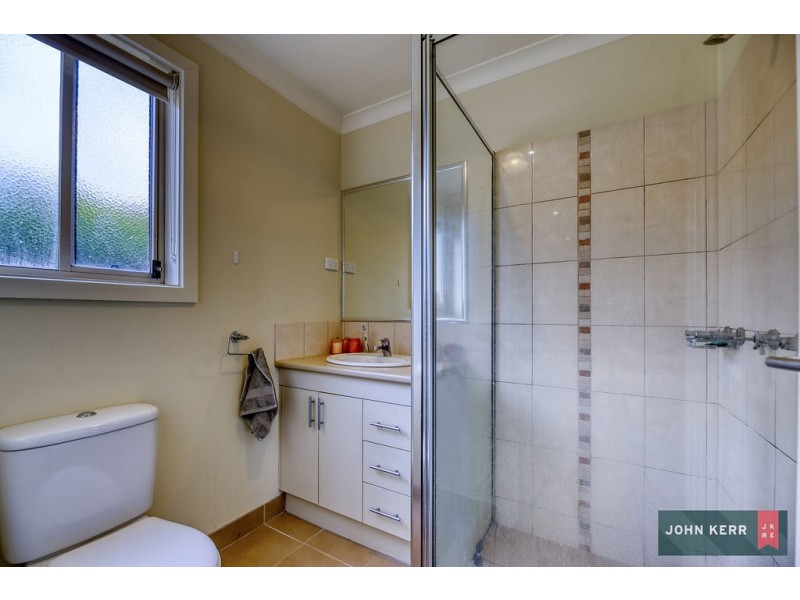 29 Vincent Blvd, Trafalgar VIC 3824