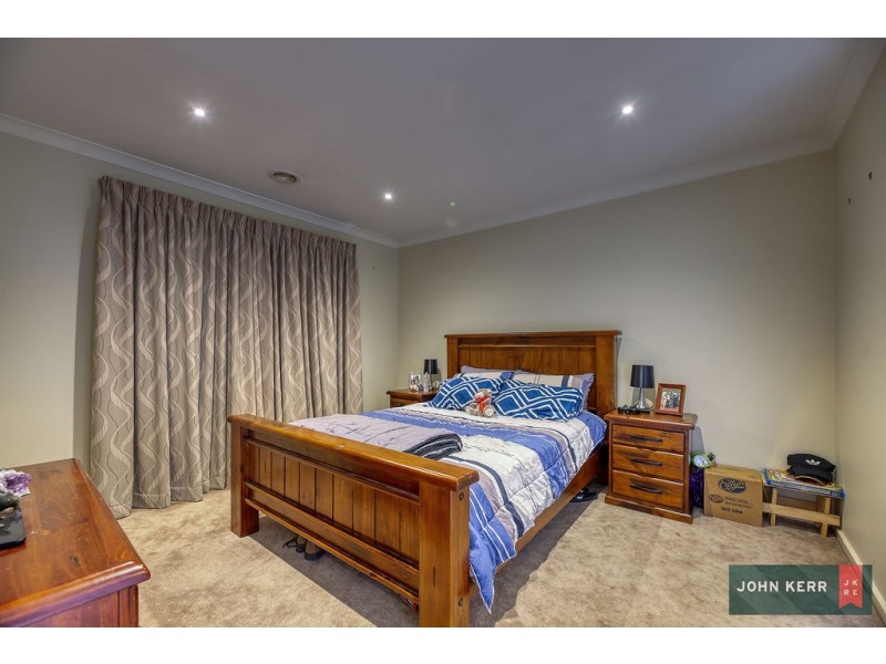 29 Vincent Blvd, Trafalgar VIC 3824