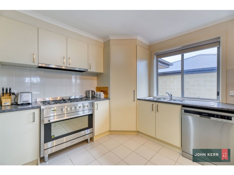 8 Fernlea Close, Trafalgar VIC 3824