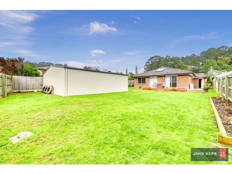 8 Fernlea Close, Trafalgar VIC 3824