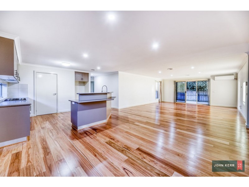 46 Vincent Boulevard, Trafalgar VIC 3824