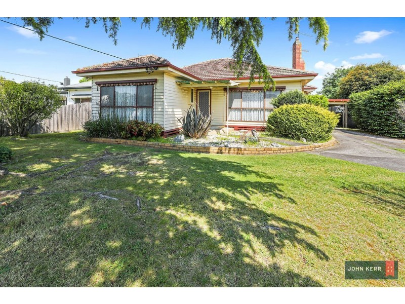 11 Princes Avenue, Trafalgar VIC 3824