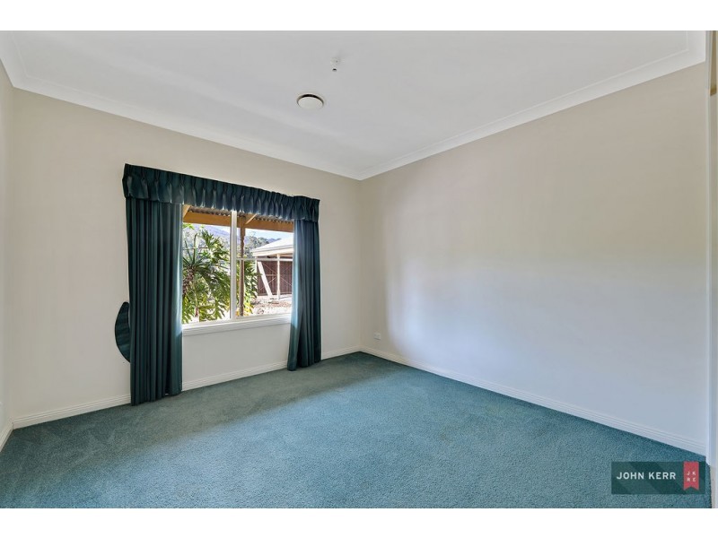6 OAK FIELD PLACE, Trafalgar VIC 3824
