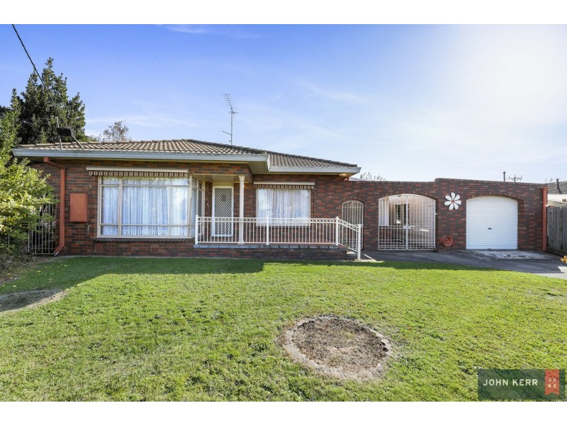 6 Alyn Court, Moe VIC 3825