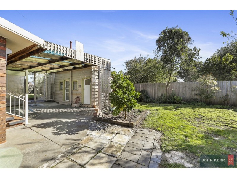 6 Alyn Court, Moe VIC 3825