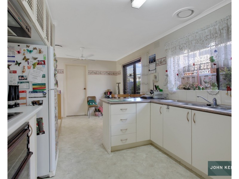 22 Edward Crescent, Trafalgar VIC 3824