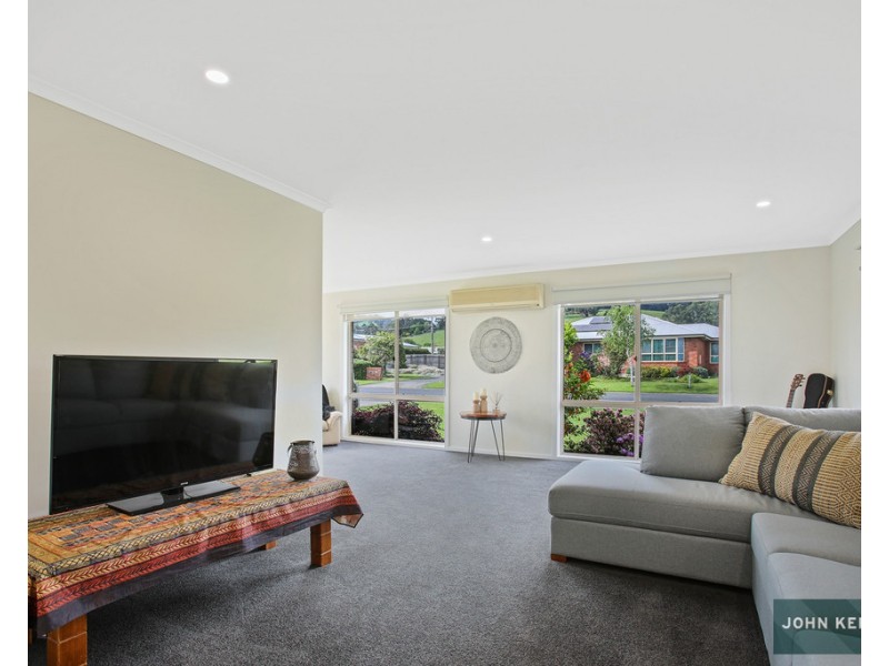 15 Centenary Drive, Trafalgar VIC 3824