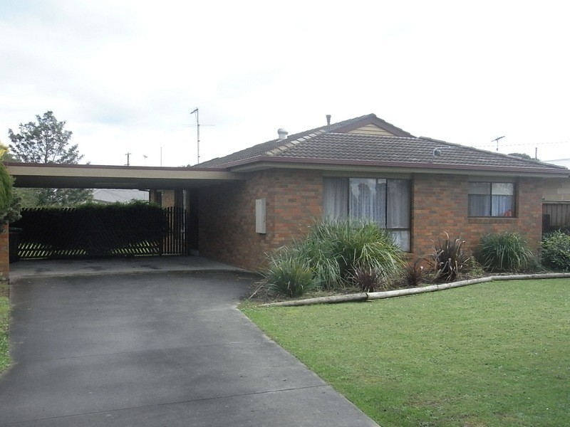 9 Edward Crescent, Trafalgar VIC 3824