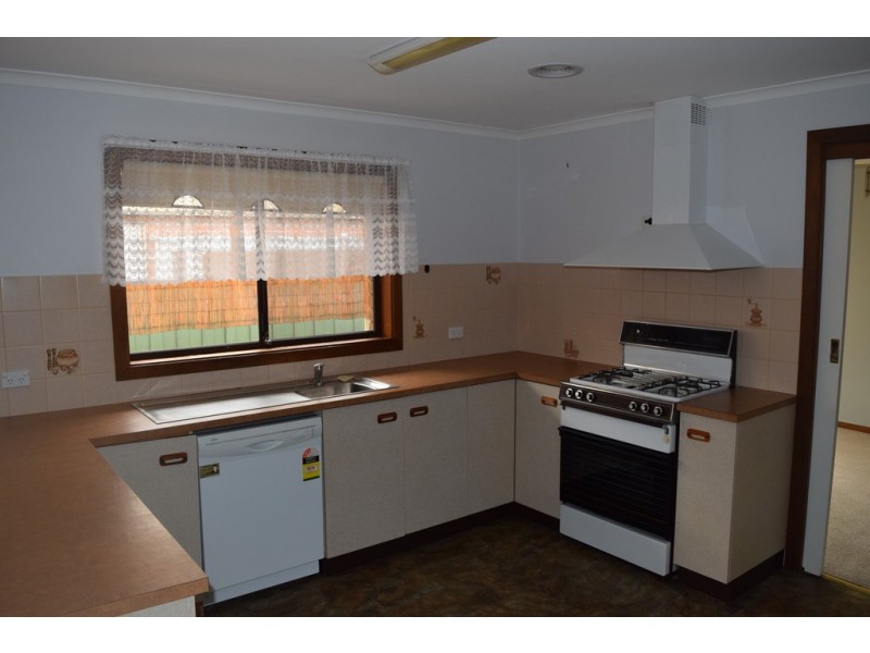 24 Victory Court, Trafalgar VIC 3824