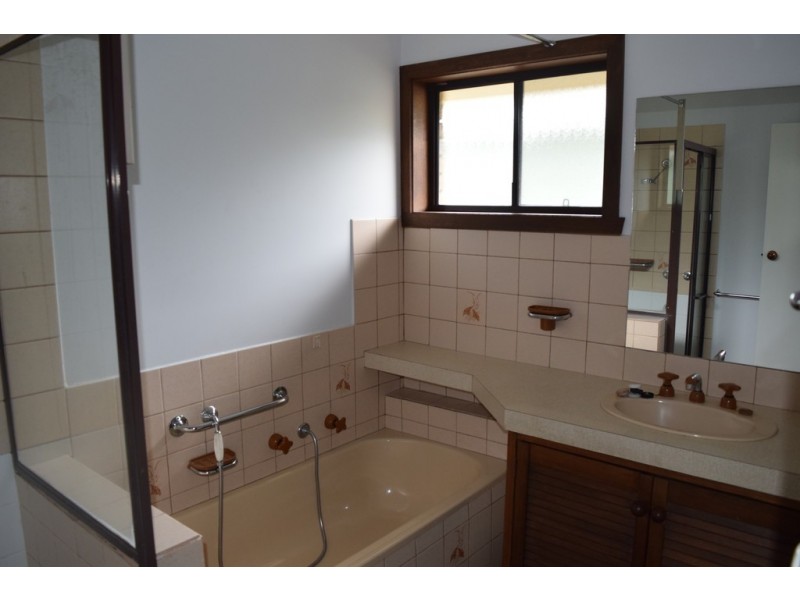 24 Victory Court, Trafalgar VIC 3824