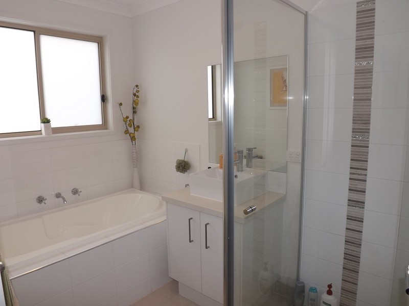 5 Redgum Avenue, Trafalgar VIC 3824