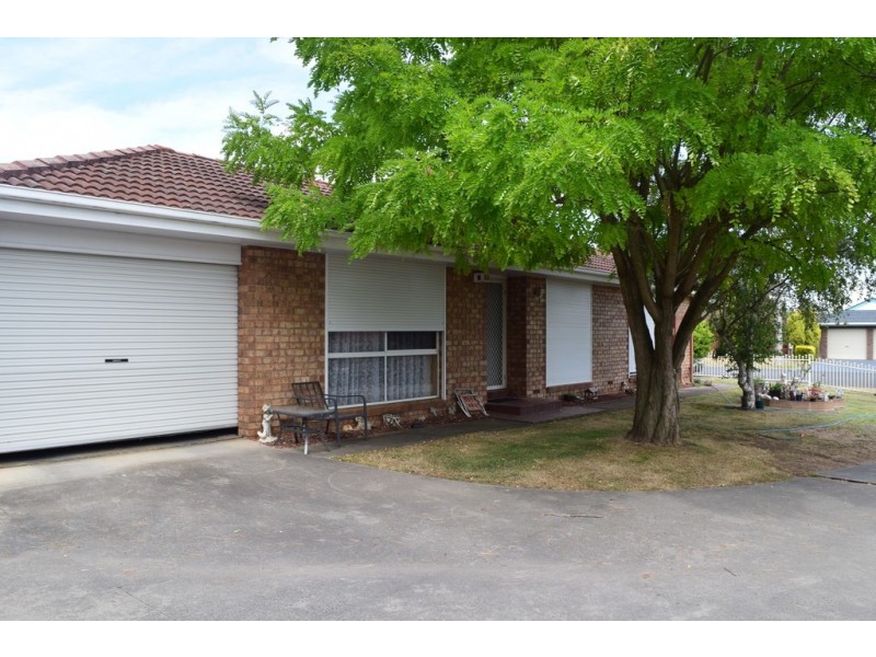 1/4 Centenary Drive, Trafalgar VIC 3824