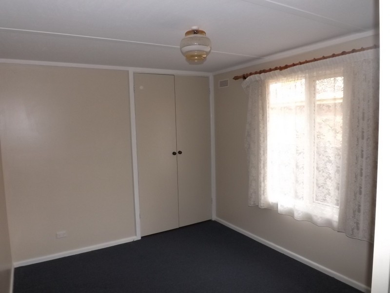 51 School Road, Trafalgar VIC 3824