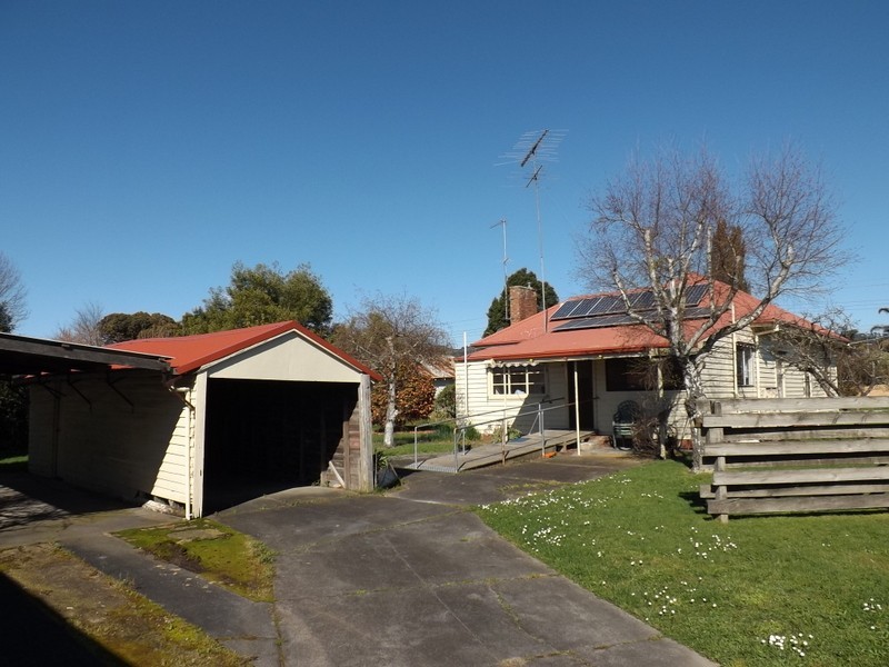 38 Kitchener Street, Trafalgar VIC 3824