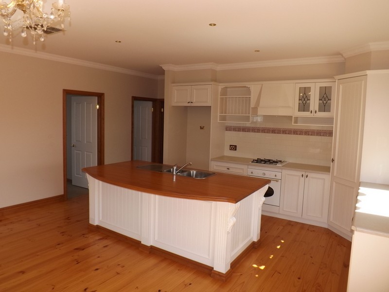 3 Eden Court, Trafalgar VIC 3824