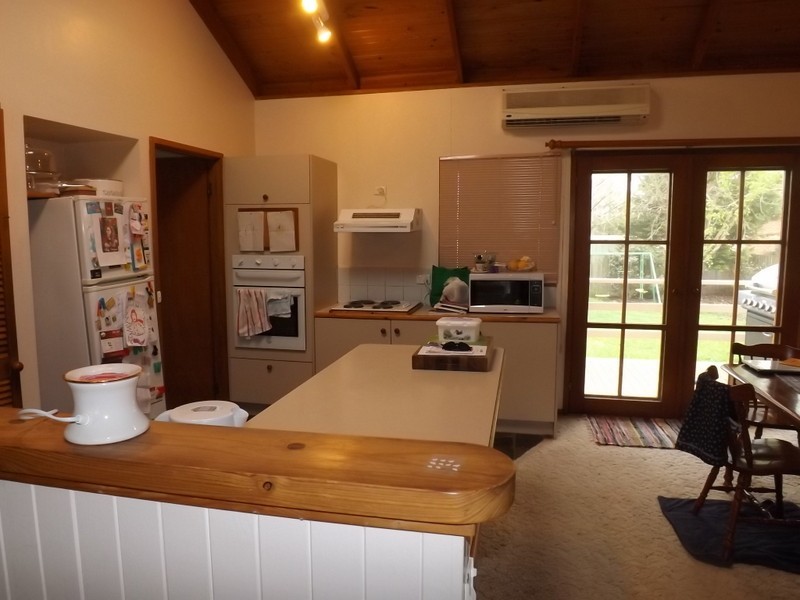 13 Centenary Drive, Trafalgar VIC 3824