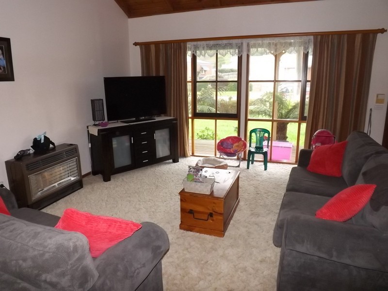 13 Centenary Drive, Trafalgar VIC 3824