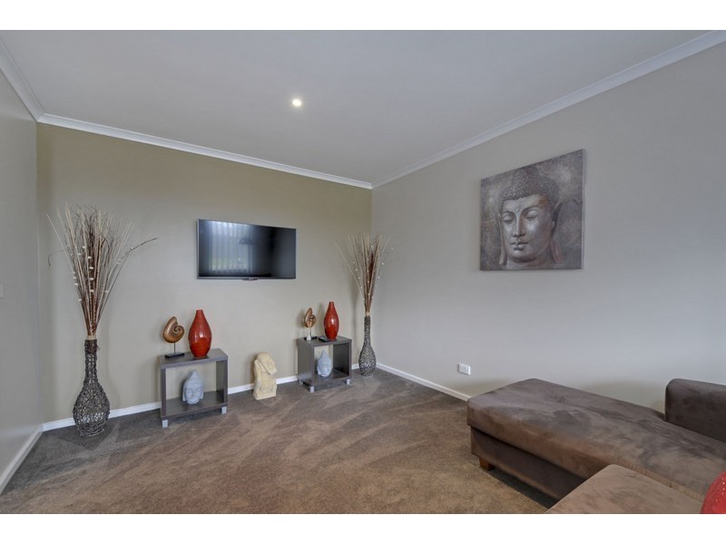 2 Acacia Close, Trafalgar VIC 3824