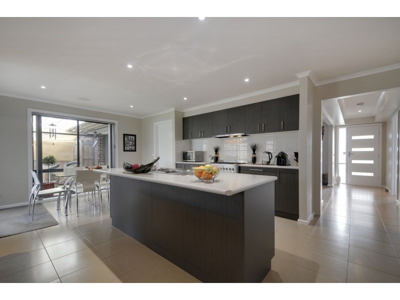 2 Acacia Close, Trafalgar VIC 3824