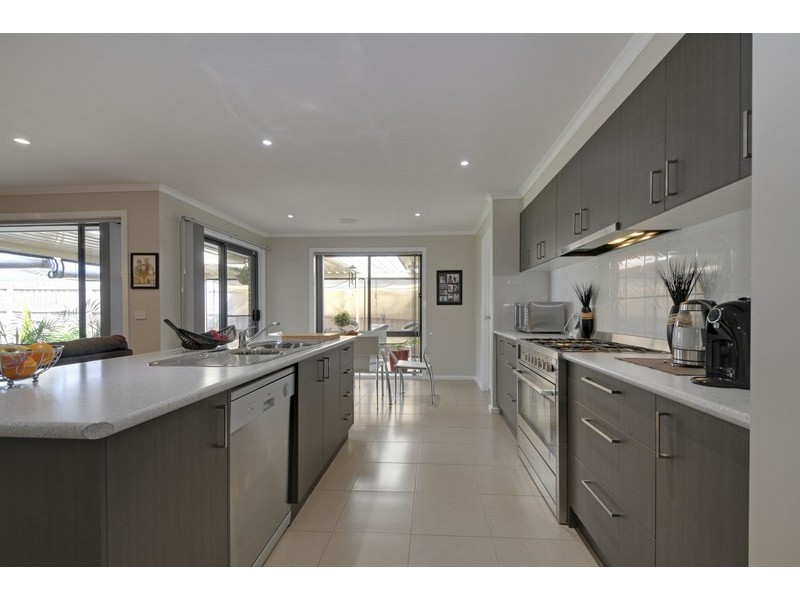 2 Acacia Close, Trafalgar VIC 3824