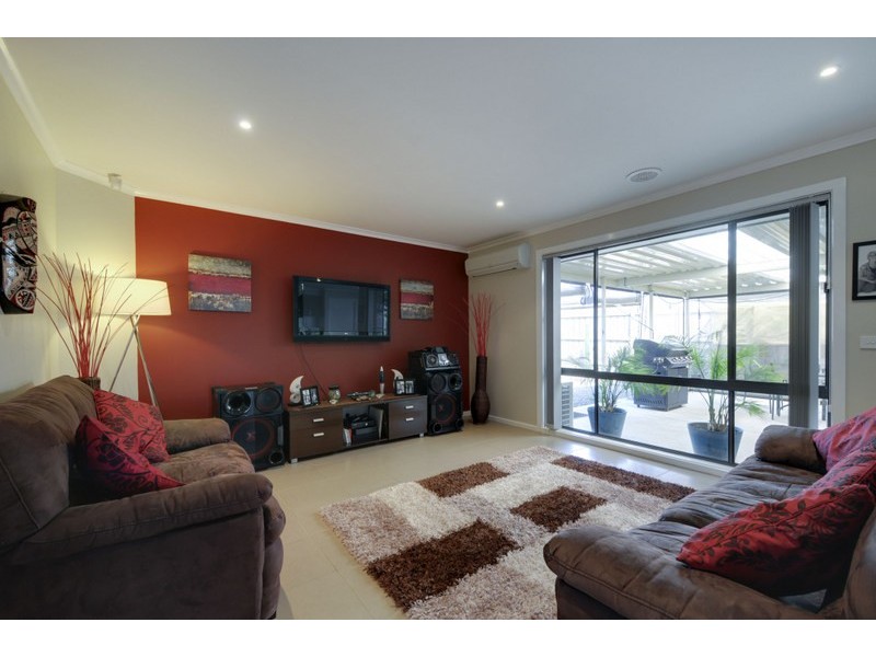 2 Acacia Close, Trafalgar VIC 3824