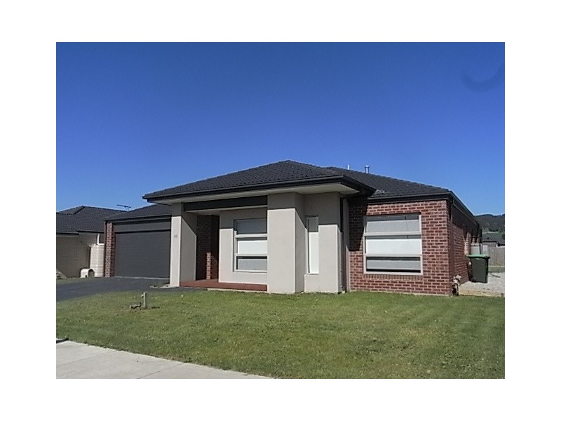 60 Davey Drive, Trafalgar VIC 3824