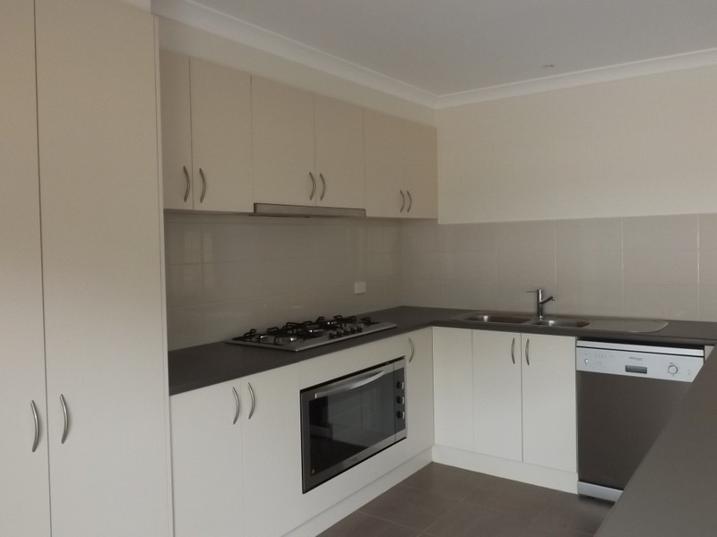 2/2 Corymbia Court, Trafalgar VIC 3824