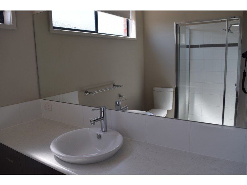 71 Vincent Boulevard, Trafalgar VIC 3824