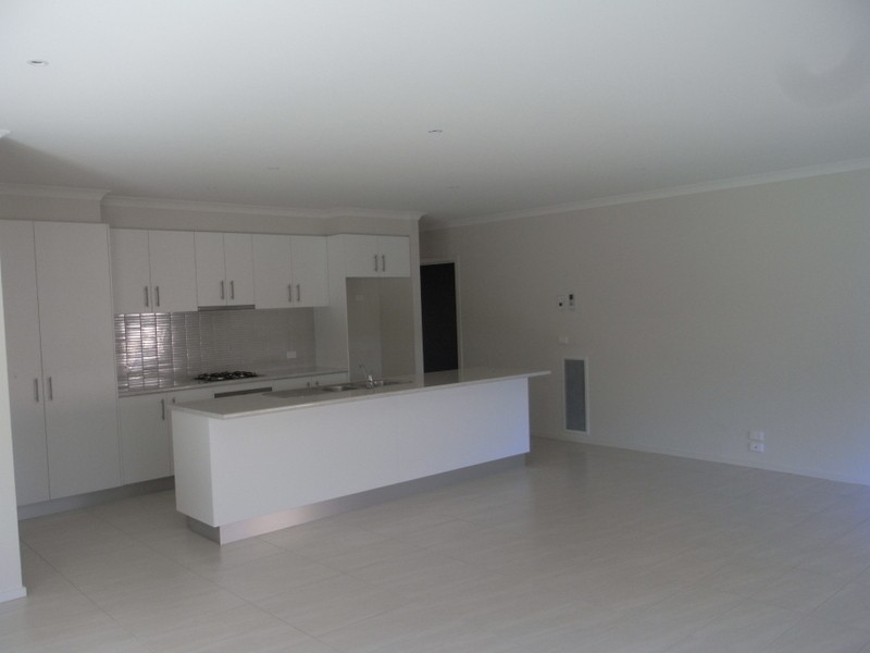 1-4/ 66 Contingent Street, Trafalgar VIC 3824