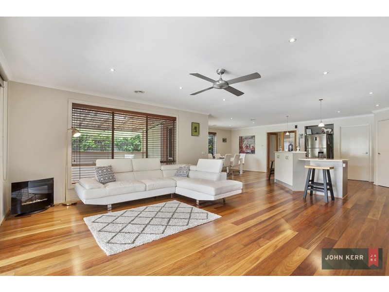 26 Vincent Boulevard, Trafalgar VIC 3824