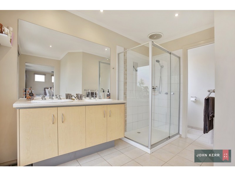 26 Vincent Boulevard, Trafalgar VIC 3824