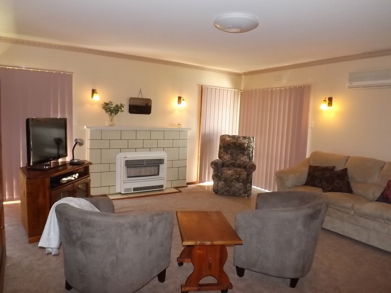 71 Kitchener Street, Trafalgar VIC 3824