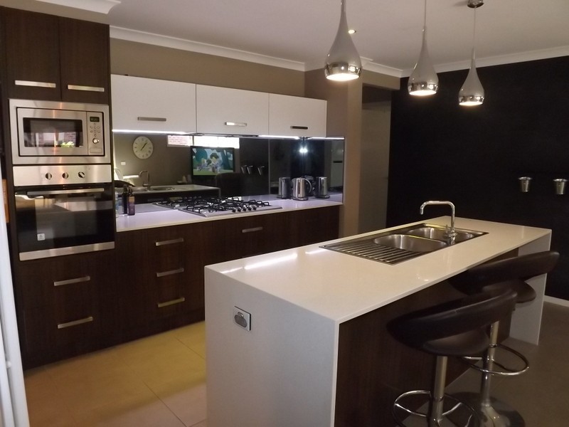 8 Wisteria Drive, Yarragon VIC 3823