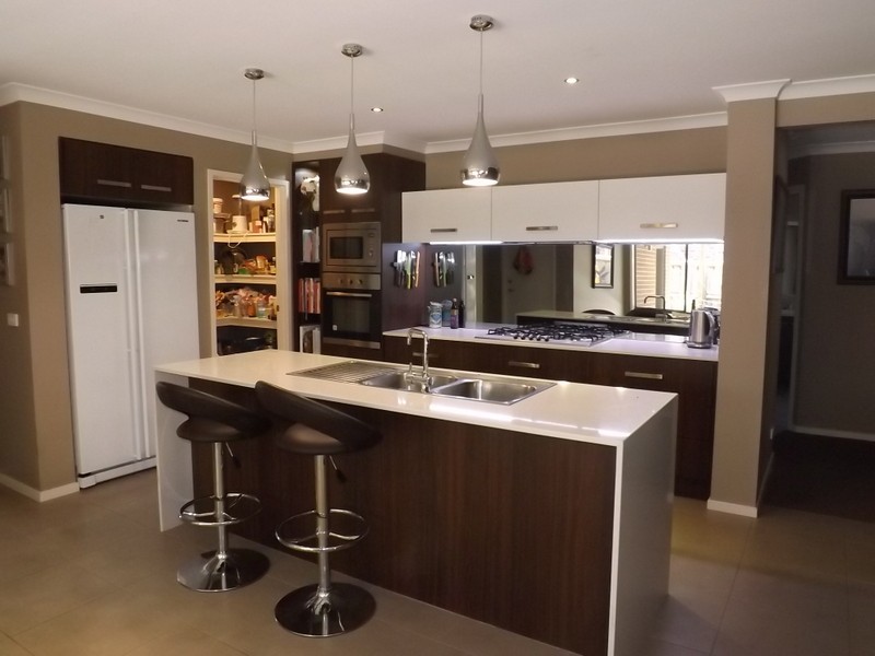 8 Wisteria Drive, Yarragon VIC 3823